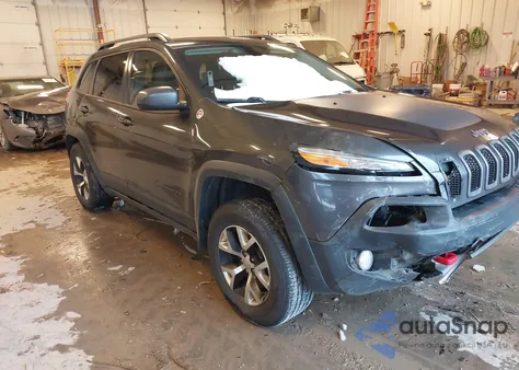 2015 Jeep Cherokee Trailhawk z USA, uszkodzony, nr VIN 1C4PJMBS5FW785882